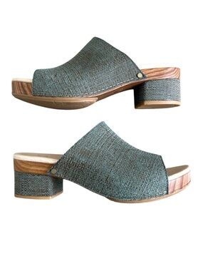 Dansko Maci Textured Open Toe Sandal Teal Size EU 40, U.S. 9.5-10 NWOT